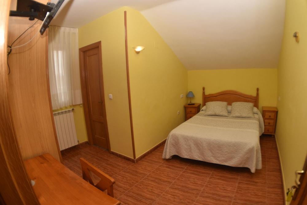 Montana Palentina Hotel Guardo Buitenkant foto